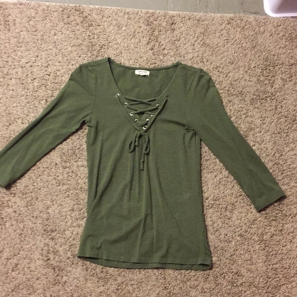 3/4 sleeve shirt